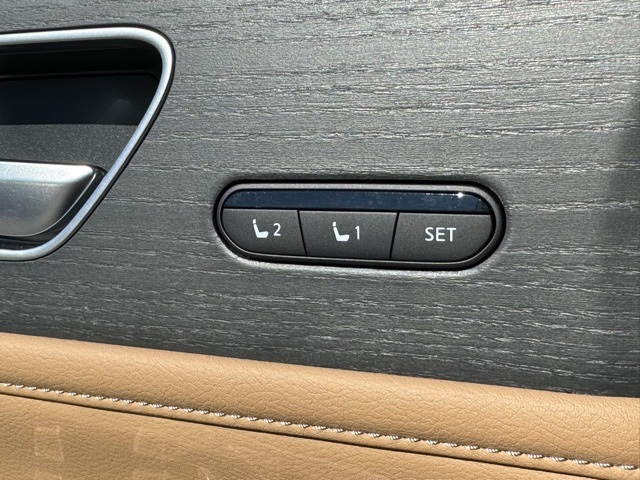 2025 Infiniti QX80 Sensory photo 9