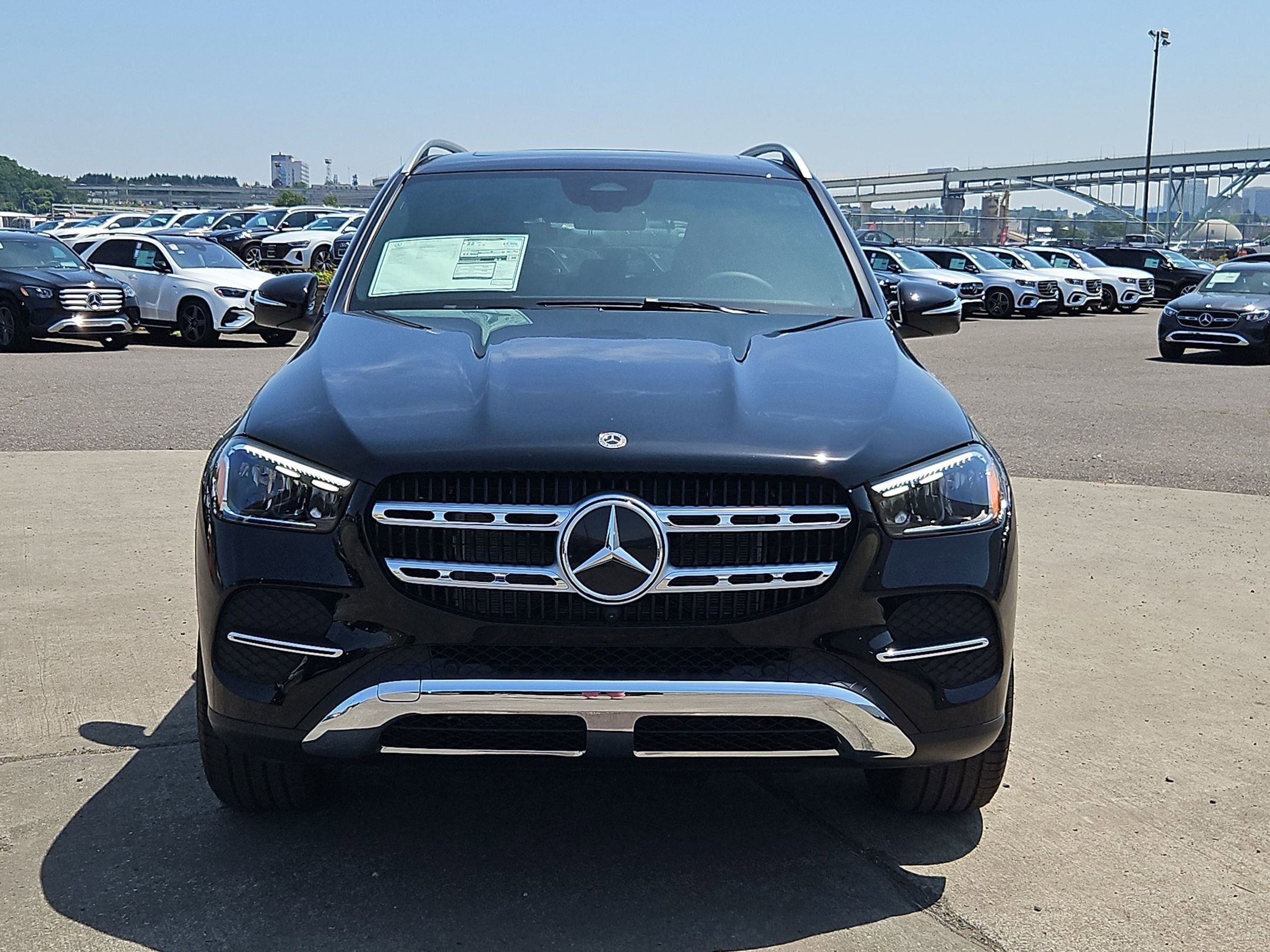 2025 Mercedes Benz GLE 350 4MATIC photo 4