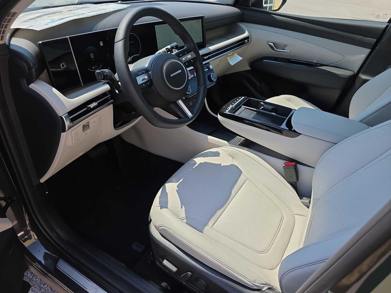2025 Hyundai Tucson Limited photo 5