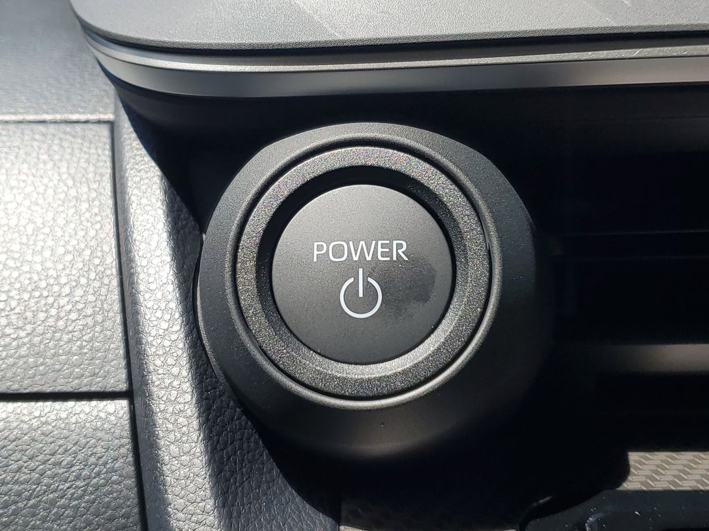 2026 Toyota Prius XLE photo 26