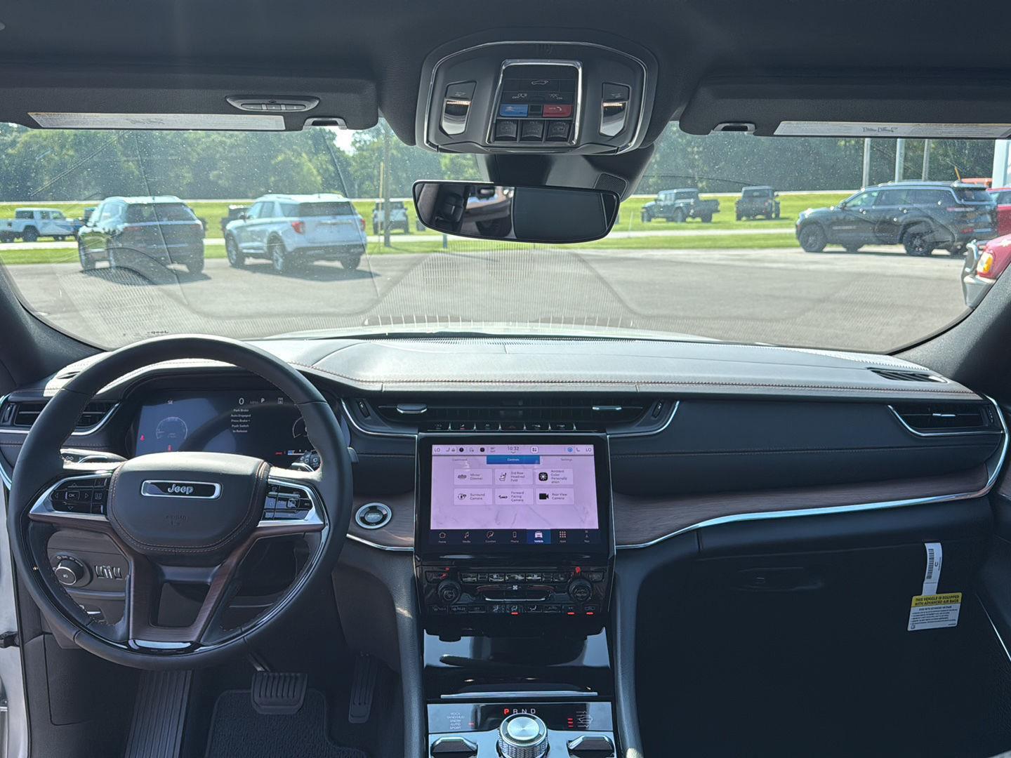 2025 Jeep Grand Cherokee L Summit photo 3