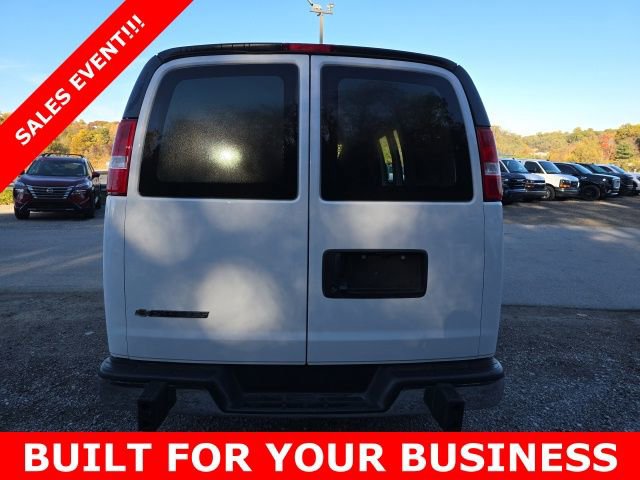 2024 Chevrolet Express 2500 Work Van Cargo photo 4