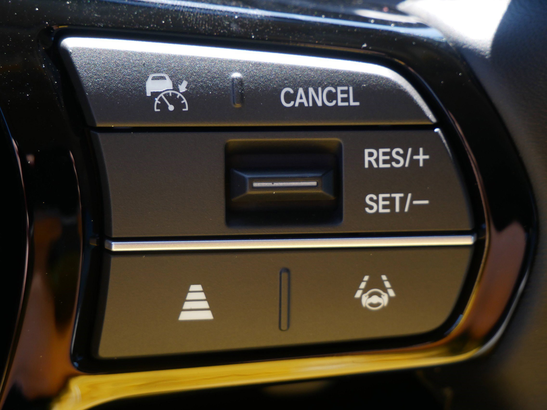 2025 Honda Pilot Touring photo 17