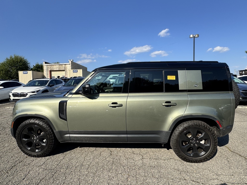 2021 Land Rover Defender 110 S photo 6