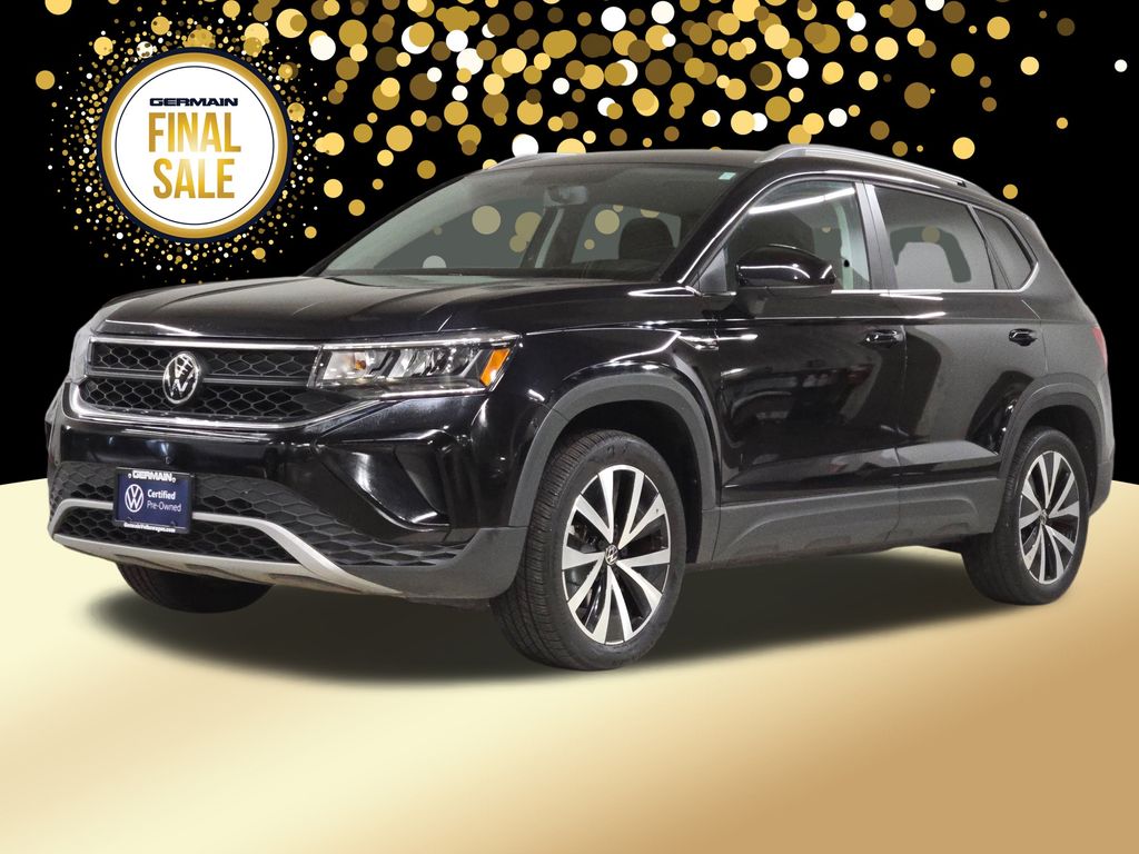 2022 Volkswagen Taos SE's photo