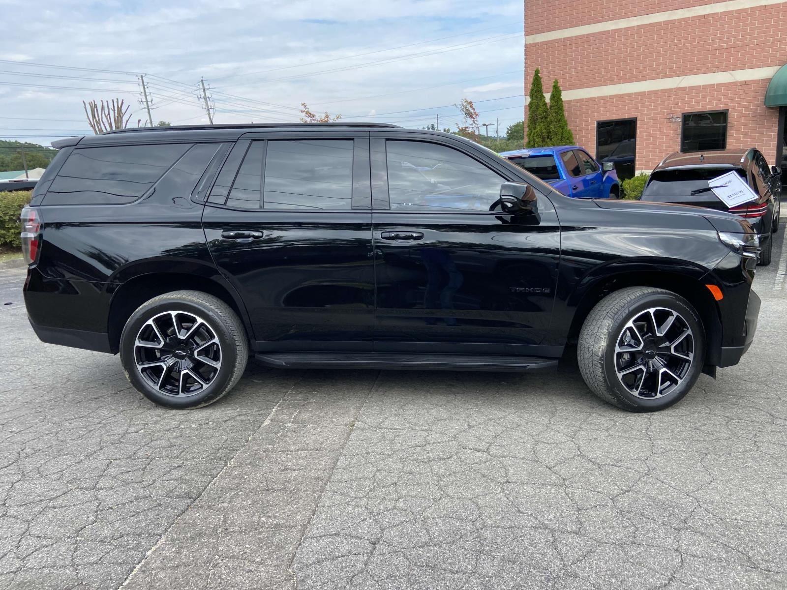 2023 Chevrolet Tahoe RST photo 19