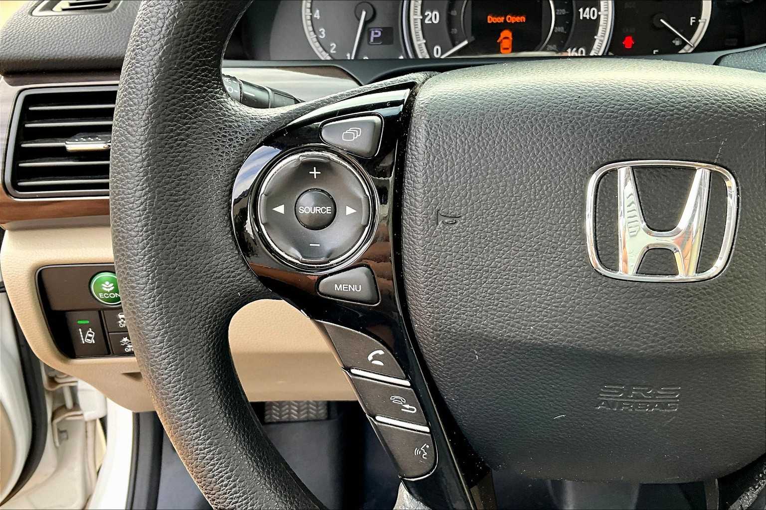 2017 Honda Accord EX photo 18