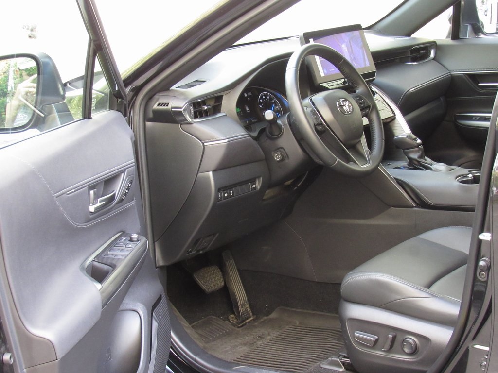 2024 Toyota Venza photo 5