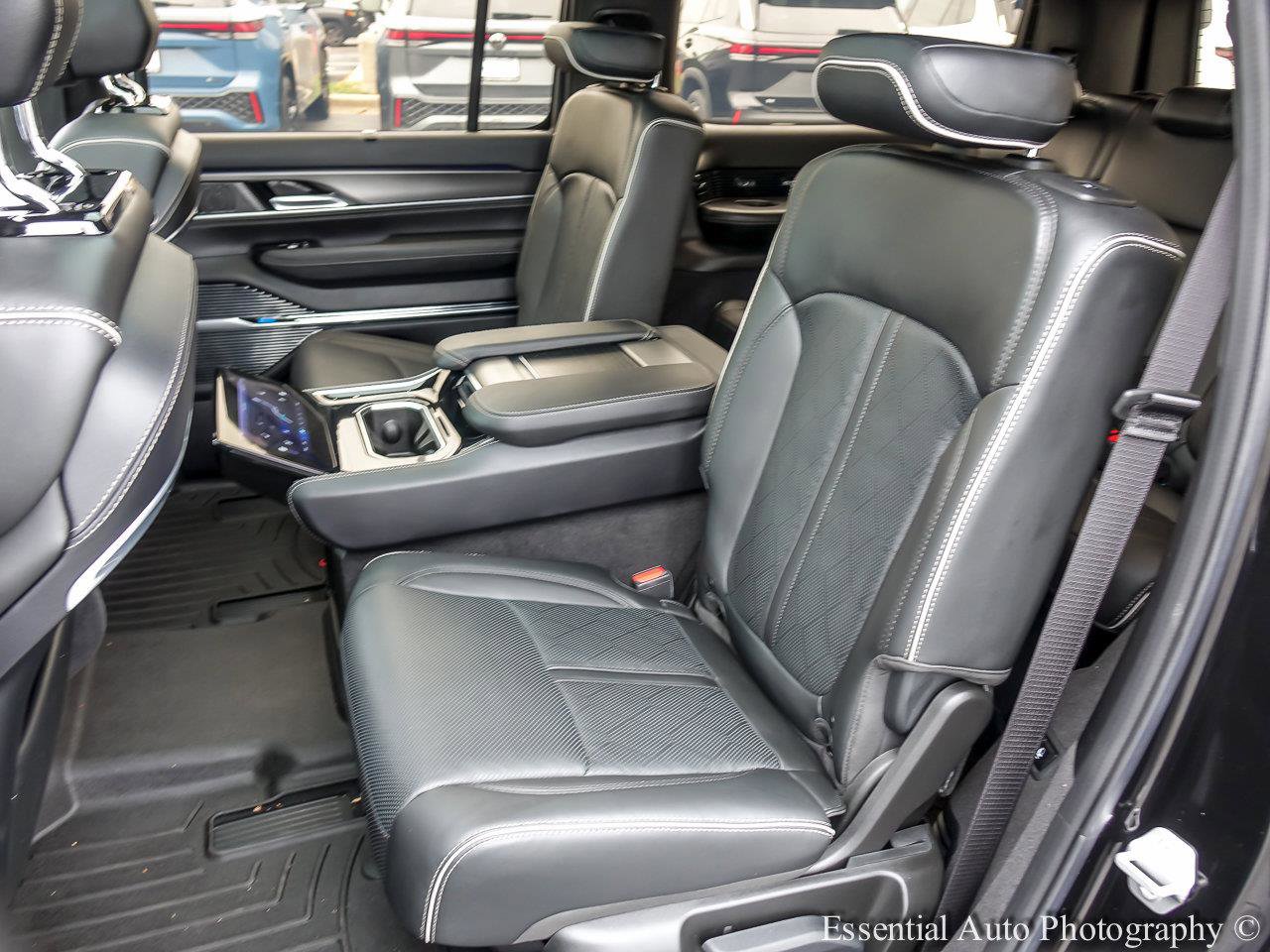 2023 JEEP GRAND WAGONEER - Image 9