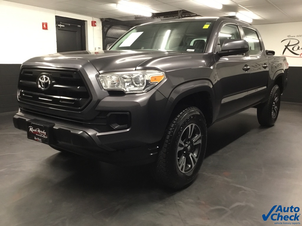 2017 Toyota Tacoma SR 4x4 photo 4