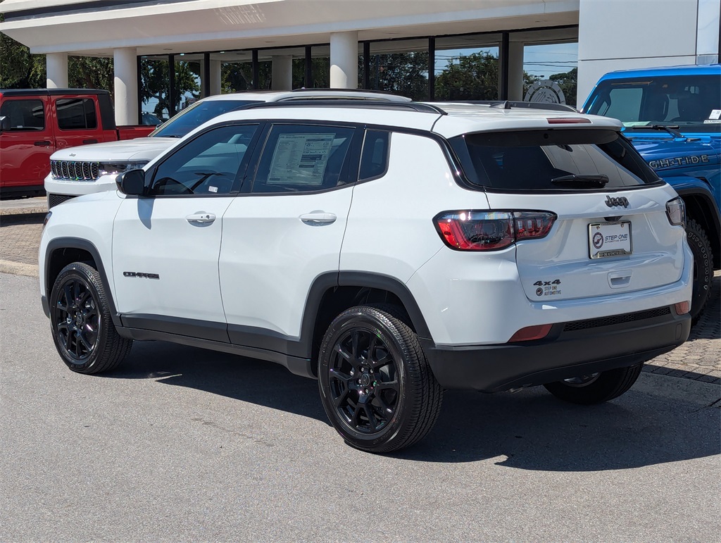 2026 Jeep Compass Latitude photo 3