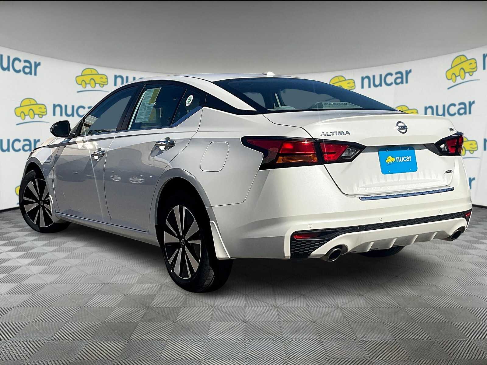 2021 Nissan Altima 2.5 SV photo 3