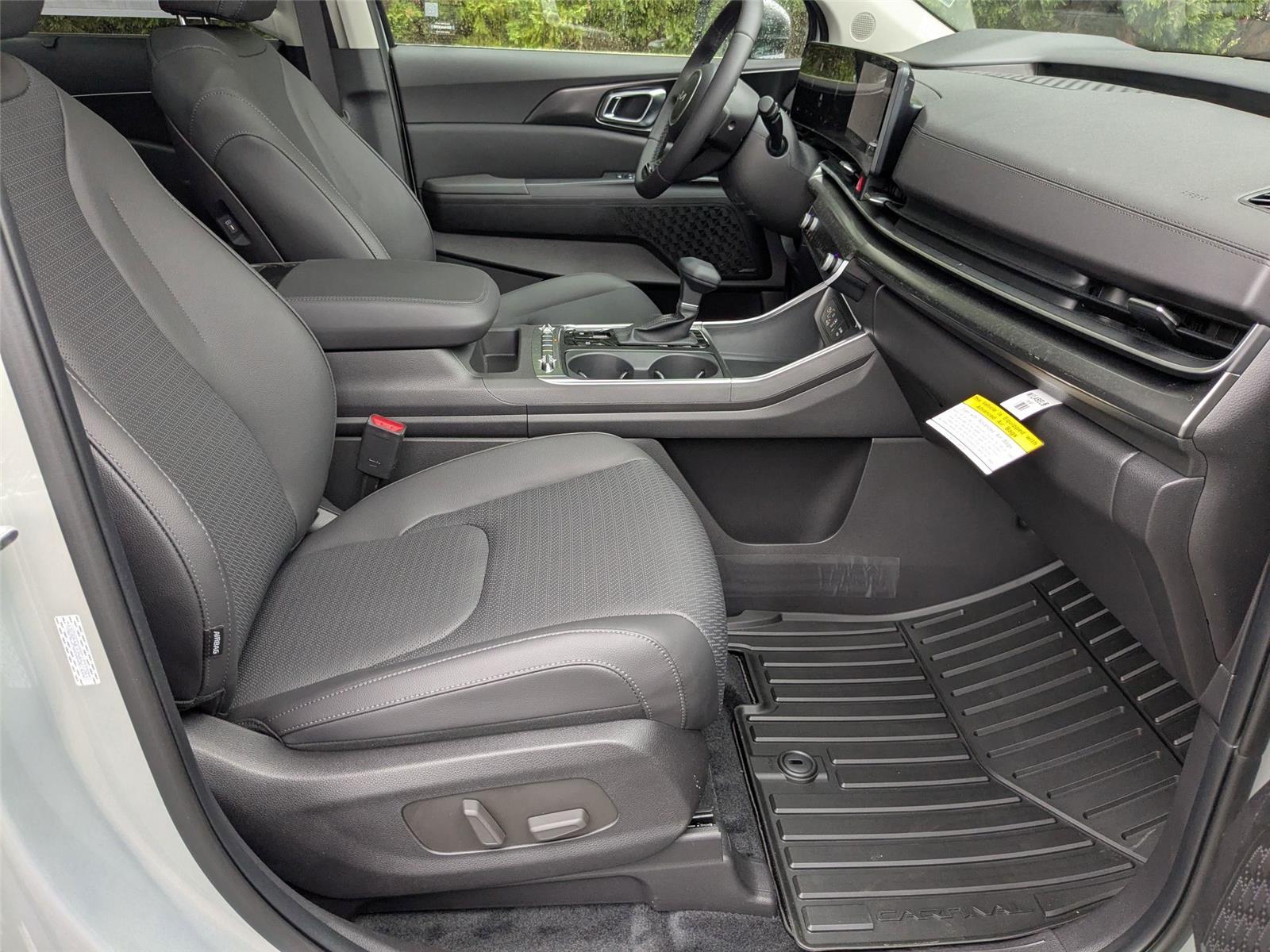 2025 Kia Carnival SX Prestige photo 35