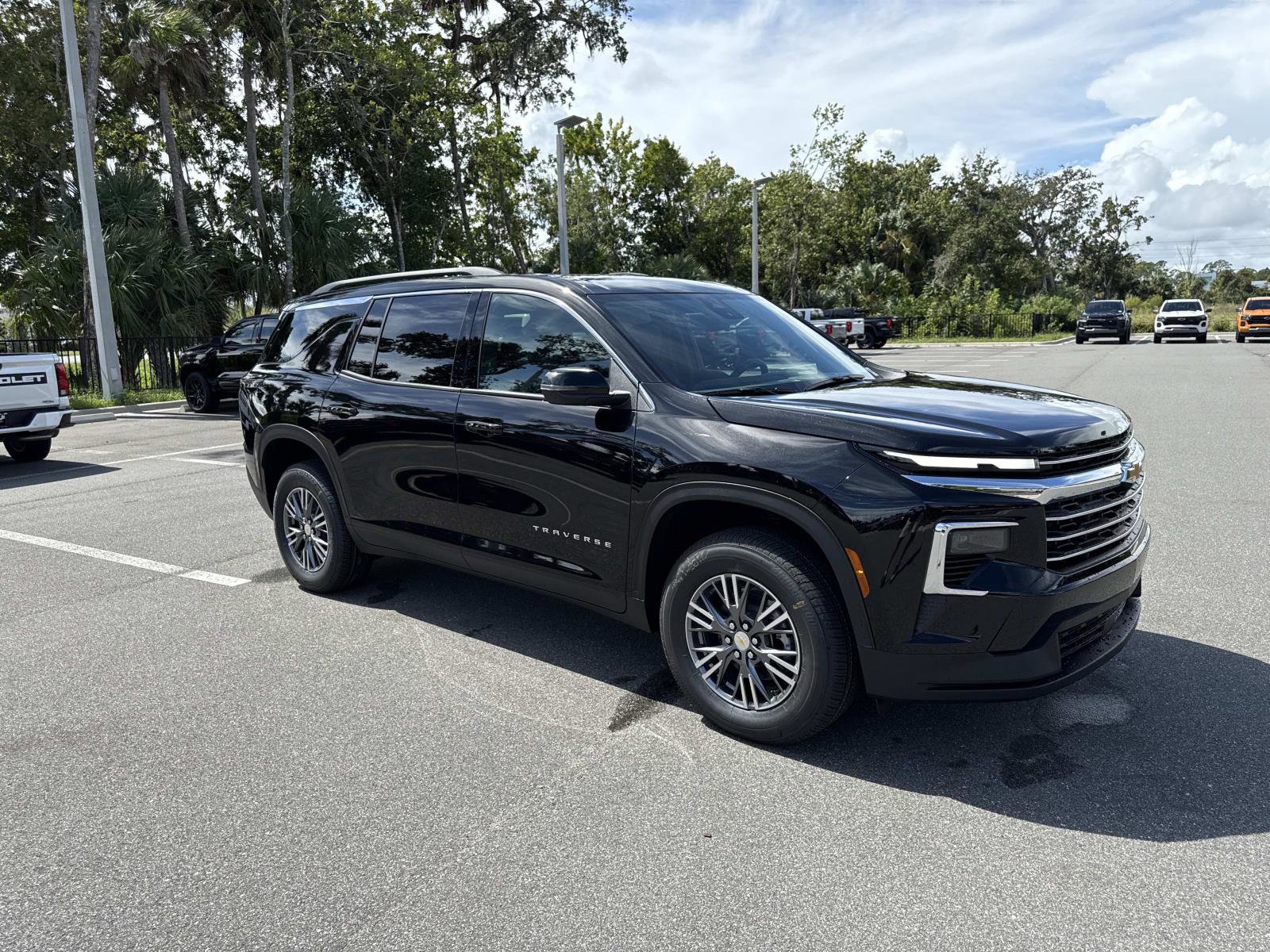 2026 Chevrolet Traverse LT's photo