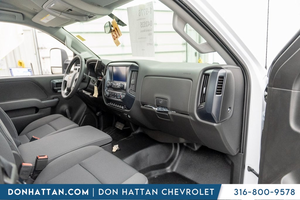 2023 Chevrolet Silverado 4500HD Work Truck photo 16
