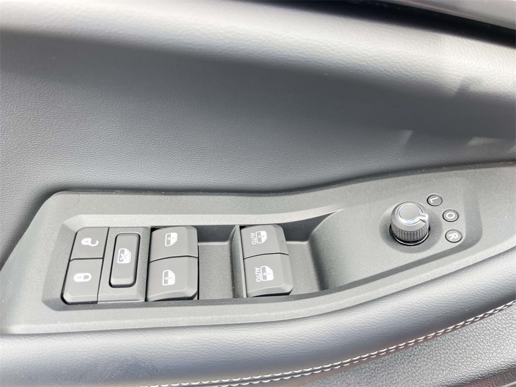 2025 Jeep Grand Cherokee Laredo X photo 7