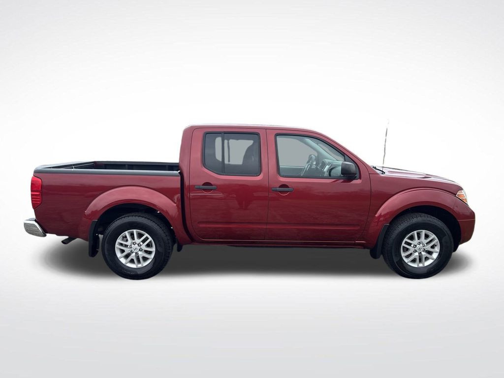2020 Nissan Frontier SV photo 2