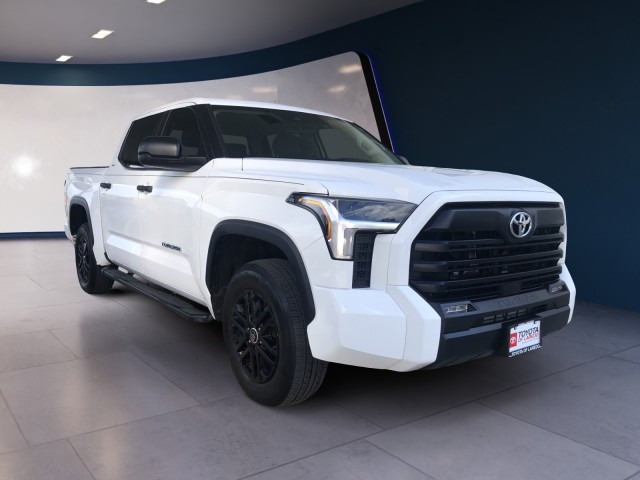 2024 Toyota Tundra SR5 CrewMax photo 6