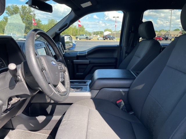 2020 Ford F-150 XLT photo 10