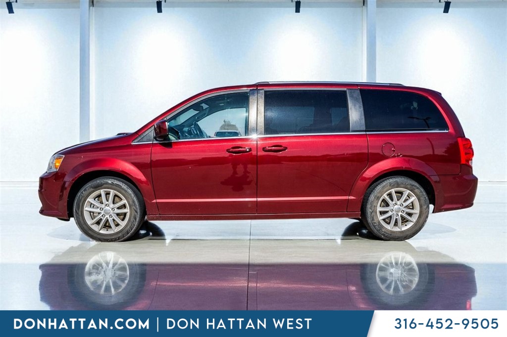 Used 2019 Dodge Grand Caravan SXT with VIN 2C4RDGCGXKR689101 for sale in Augusta, KS
