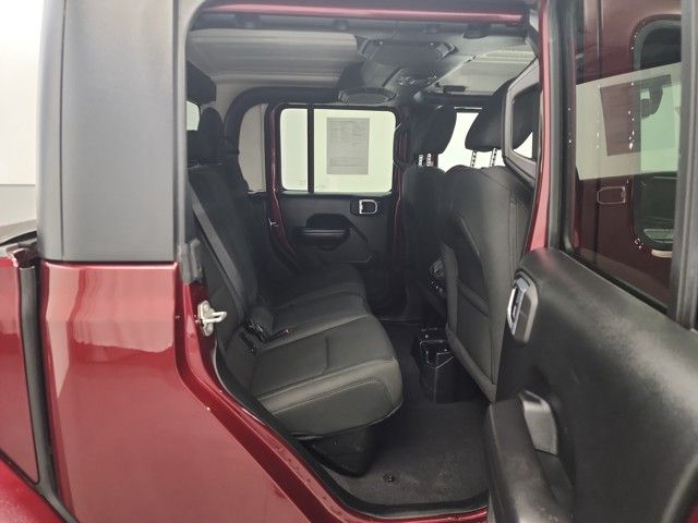 2021 Jeep Gladiator Willys photo 6