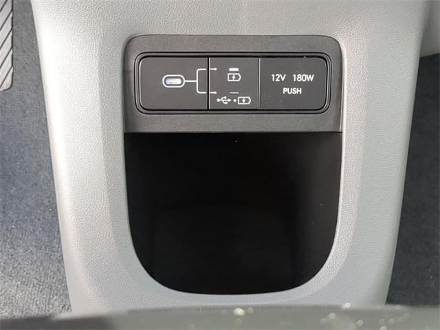2025 Hyundai Ioniq 5 SE photo 21