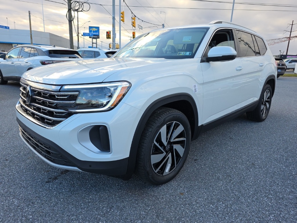 2026 Volkswagen Atlas SEL's photo