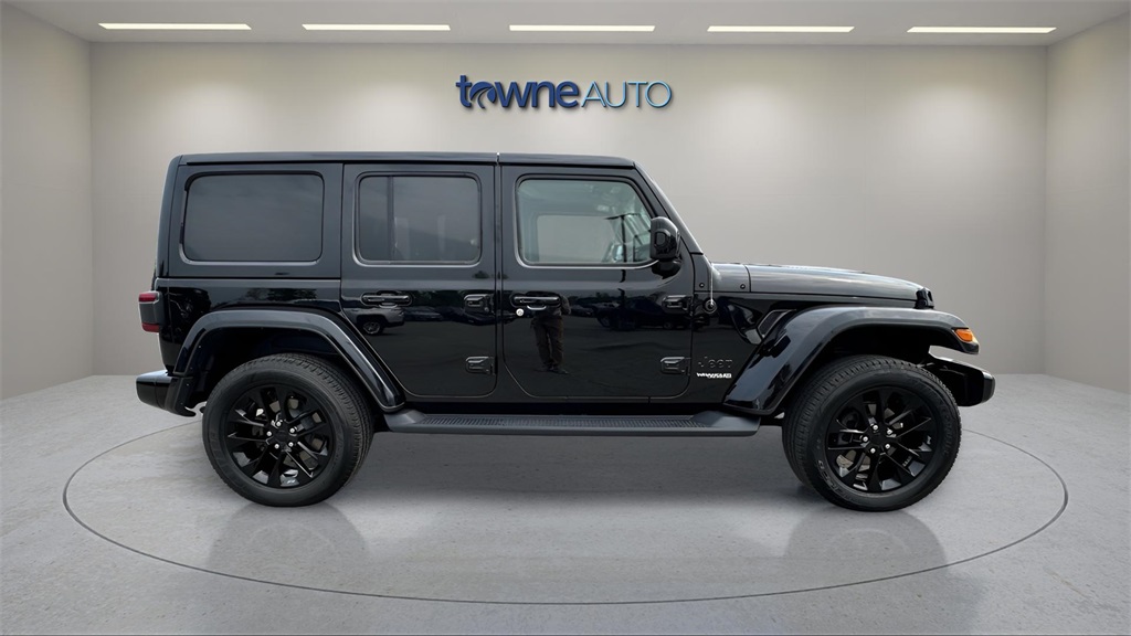 2021 Jeep Wrangler Unlimited Sahara High Altitude photo 6