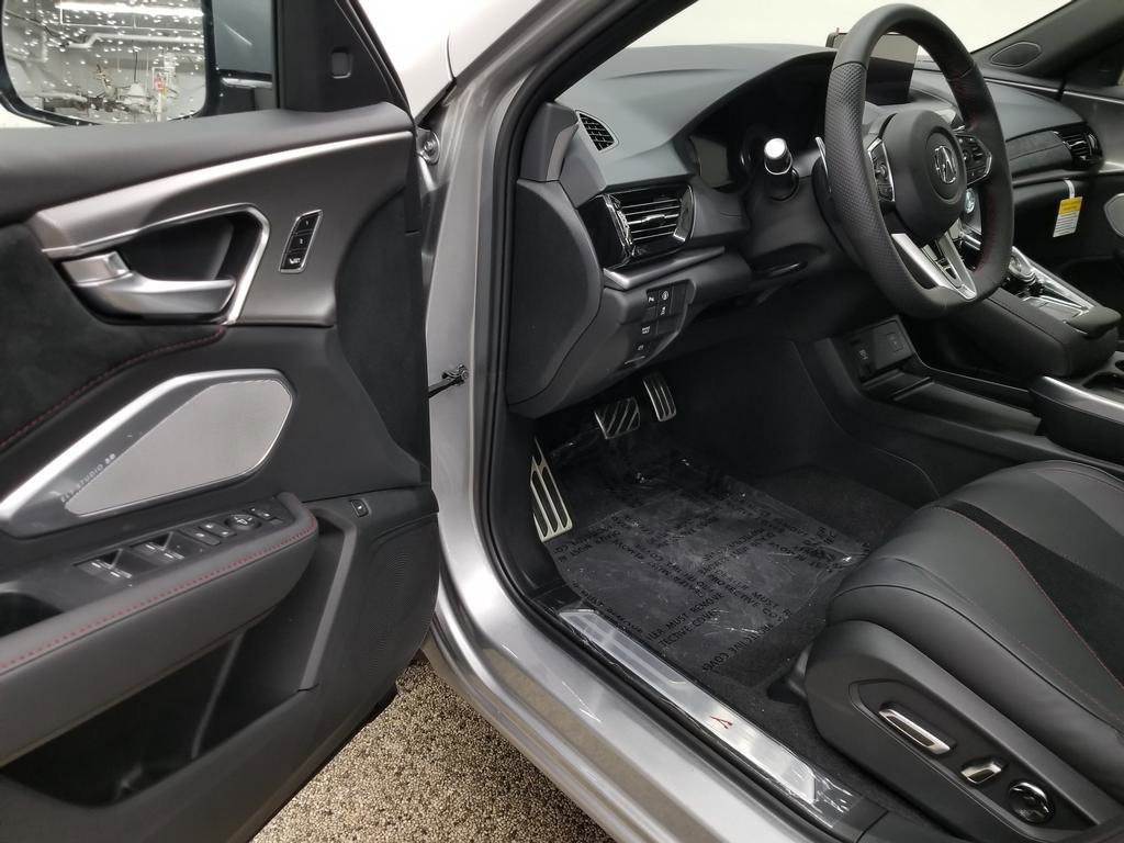 2025 Acura RDX A-Spec photo 6