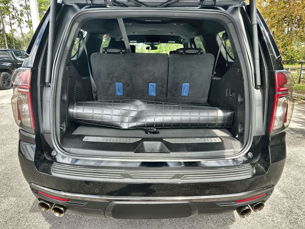2022 Chevrolet Suburban Z71 photo 25