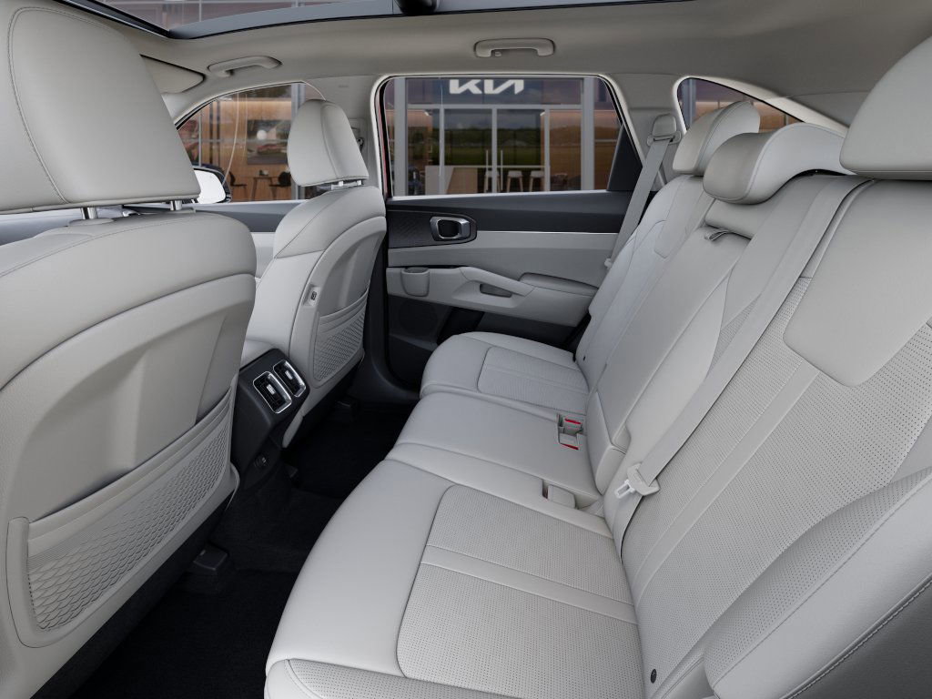 2025 Kia Sorento S photo 16