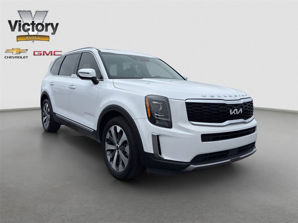 2022 Kia Telluride S photo 2