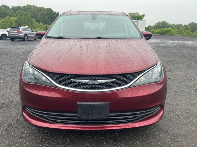 Used 2017 Chrysler Pacifica Touring with VIN 2C4RC1DG4HR591821 for sale in Waterbury, CT
