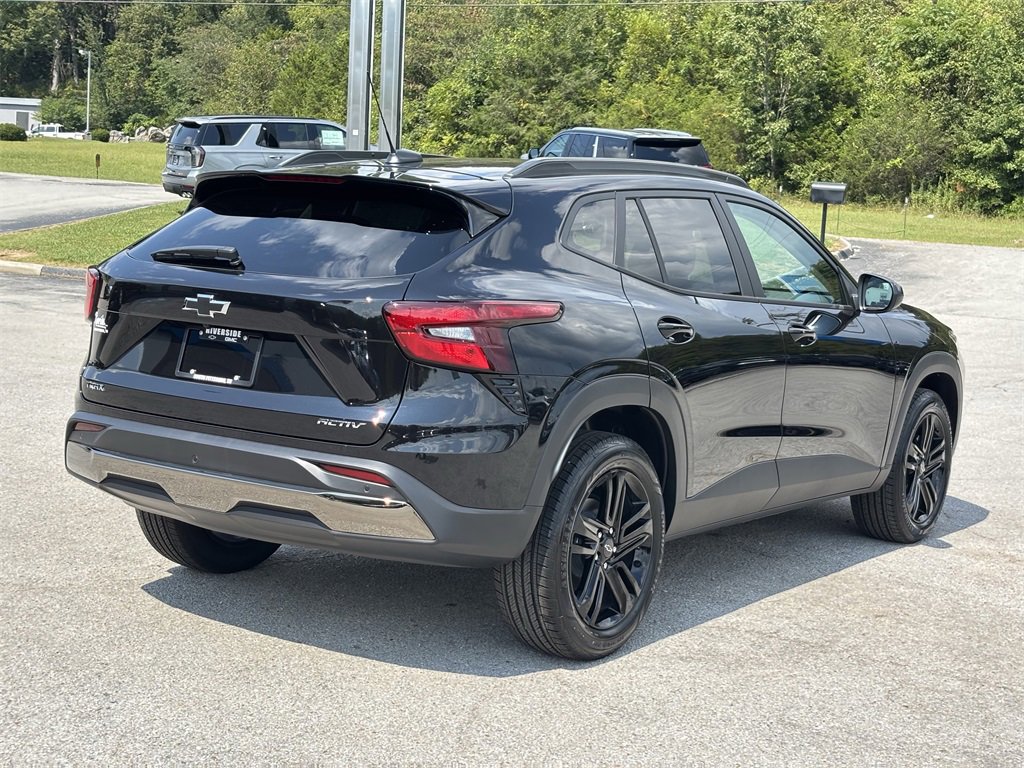2026 Chevrolet Trax ACTIV photo 8