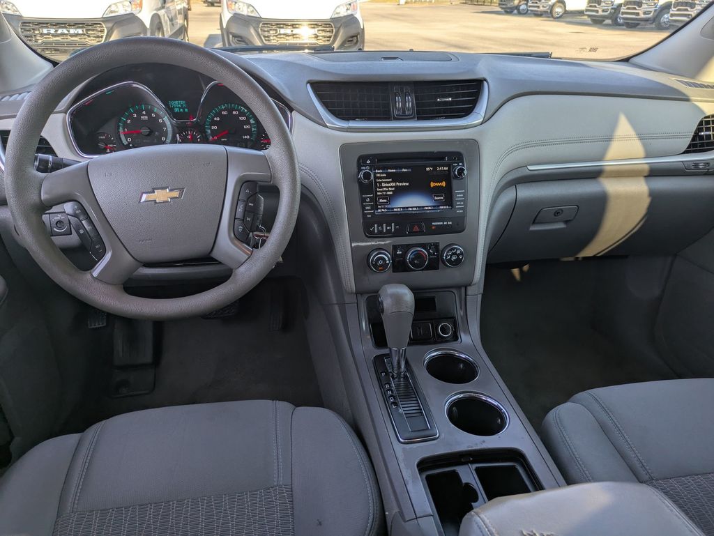 2017 Chevrolet Traverse 1LS photo 22