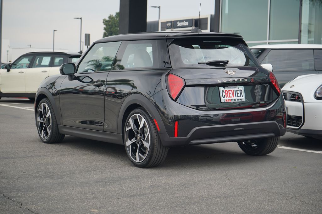 2026 Mini Cooper Hardtop S 2 Door Iconic photo 2