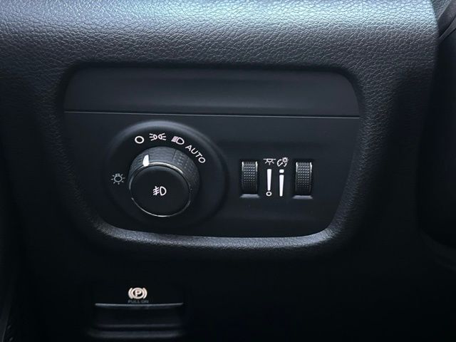 2021 Jeep Grand Cherokee Limited photo 16