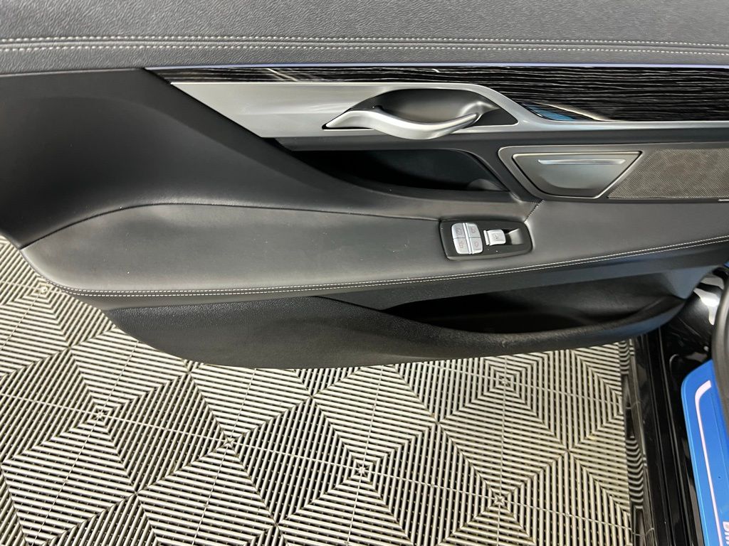 2020 Bmw 745e xDrive Sedan photo 23
