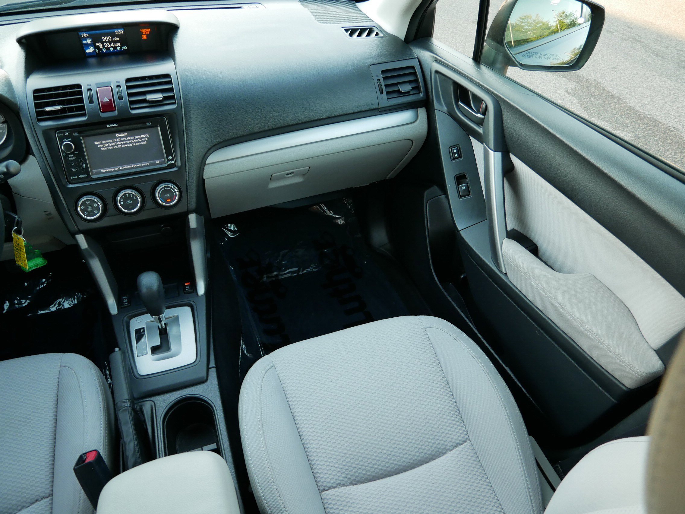 2015 Subaru Forester Premium photo 10