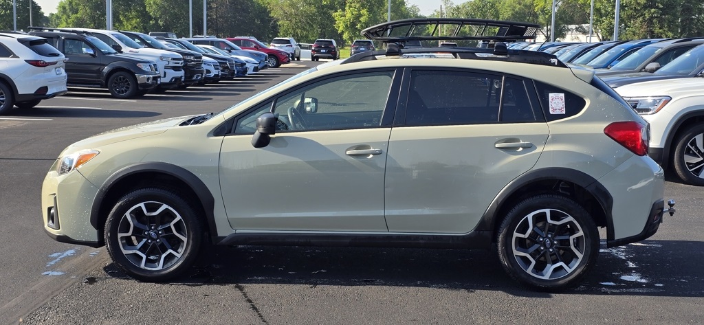 Used 2017 Subaru Crosstrek Base with VIN JF2GPAAC4HG279689 for sale in Saint Cloud, Minnesota
