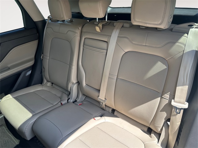 2020 Lincoln Corsair Standard photo 12