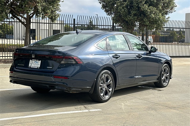 2025 Honda Accord Hybrid EX-L photo 3