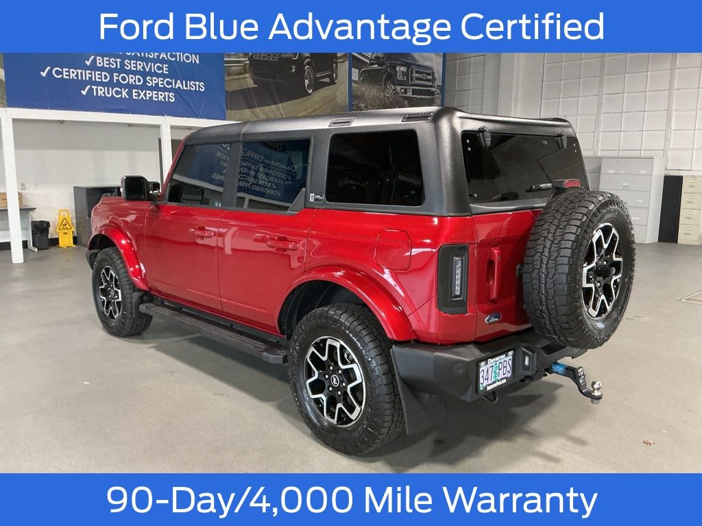 2021 Ford Bronco Outer Banks photo 3