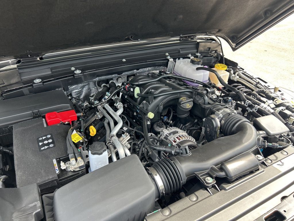 2025 Jeep Gladiator Sport photo 3