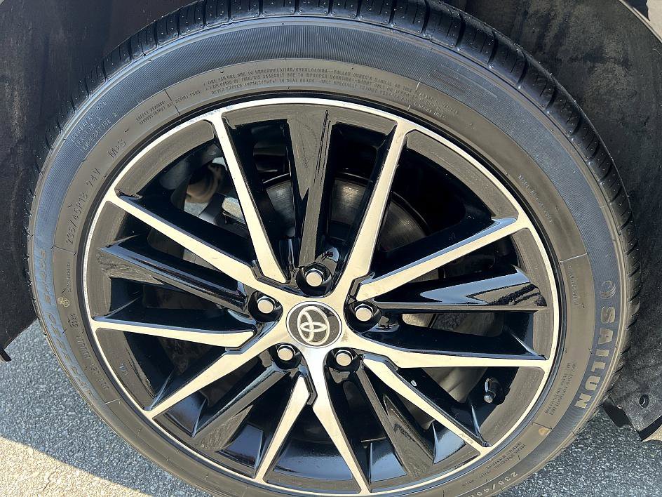 2024 Toyota Camry SE photo 11