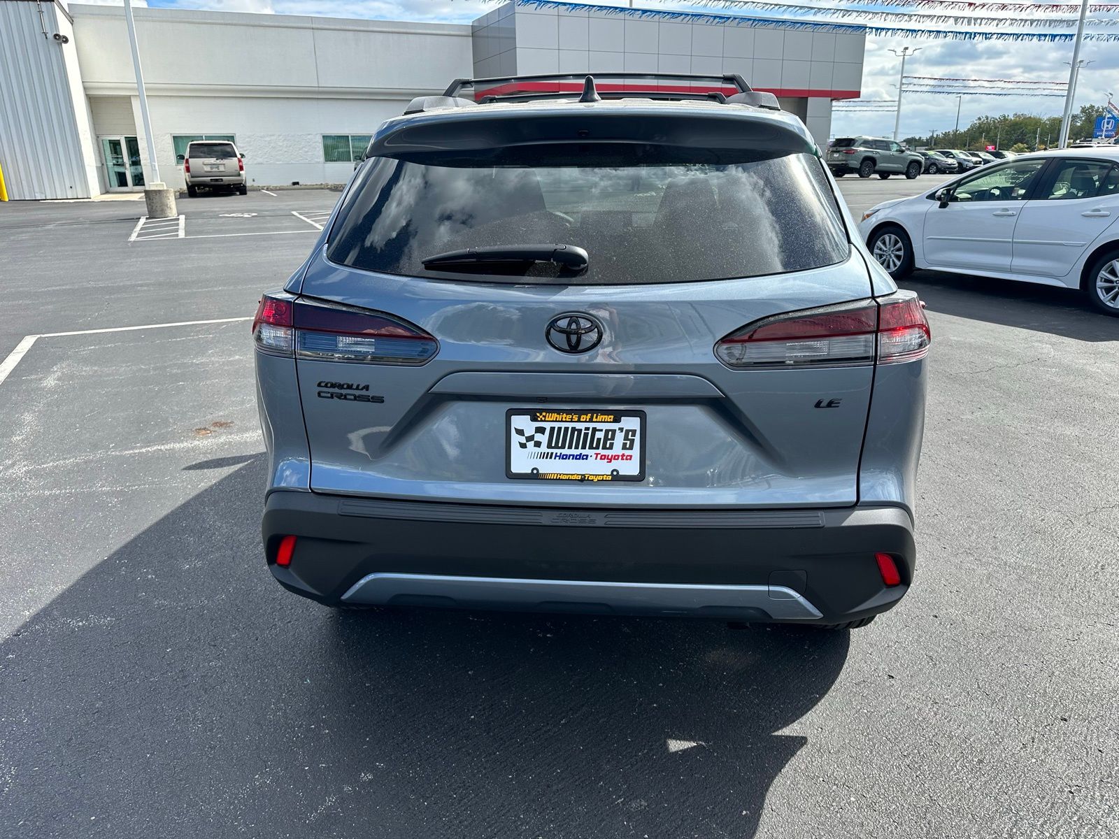 2026 Toyota Corolla Cross LE photo 4