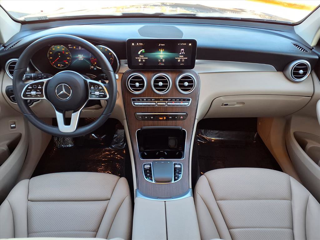2022 Mercedes Benz GLC 300 photo 4