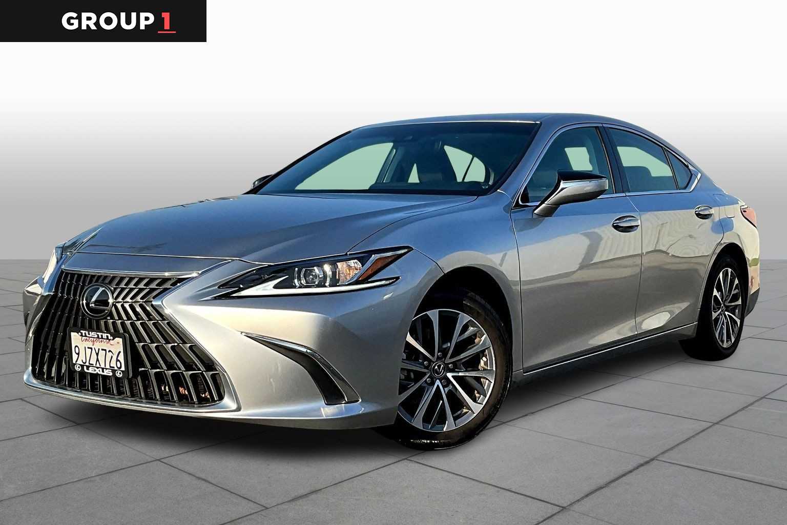 2024 Lexus ES 350's photo