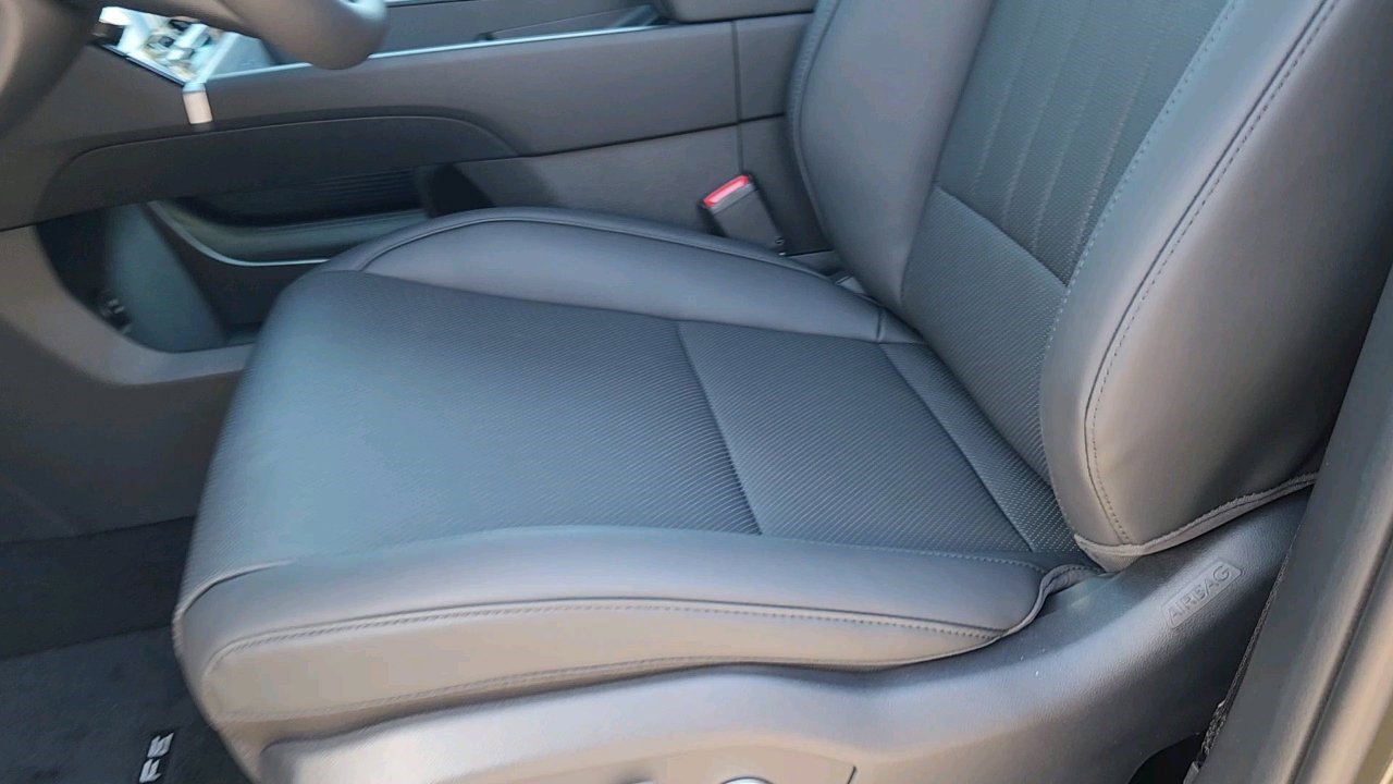 2025 Hyundai Santa Fe SEL photo 14