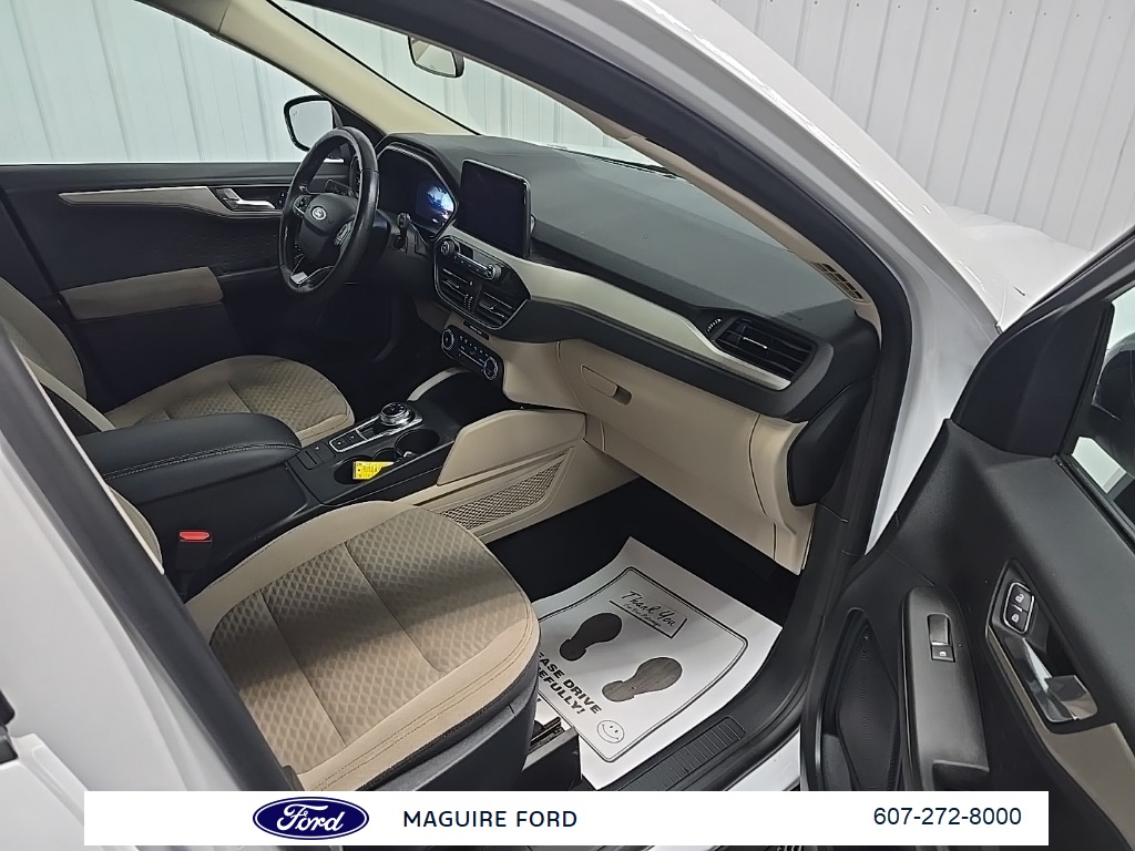 2020 Ford Escape SE Sport Hybrid photo 15